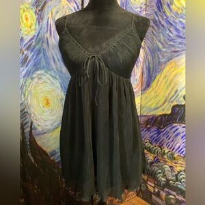 Abercrombie and Fitch medium petite black pleated dress with adjustable straps